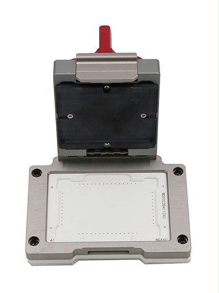 邮票孔50PIN-2.54mm-40x60mm合金旋钮翻盖式模块测试座