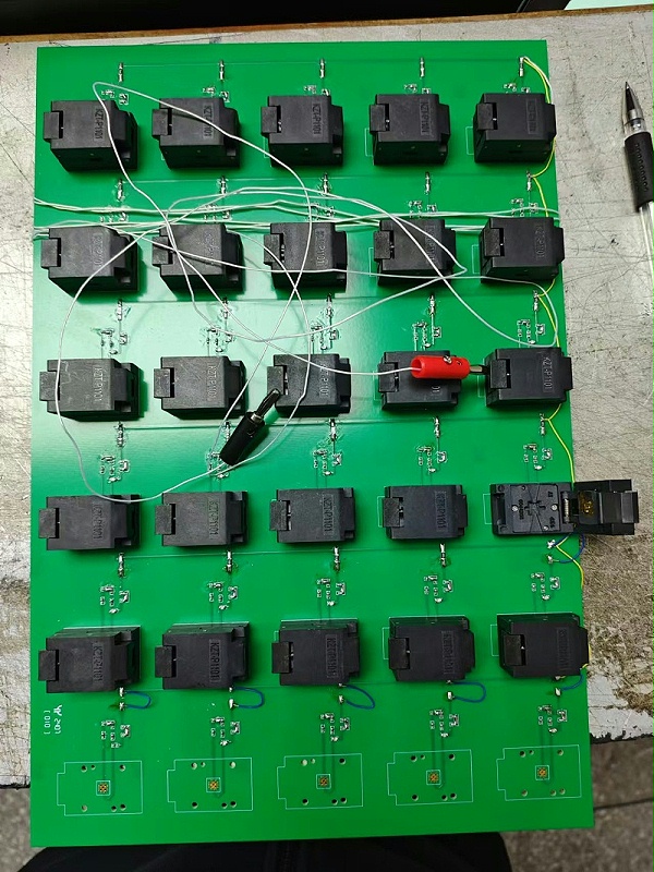 芯片高温老化板